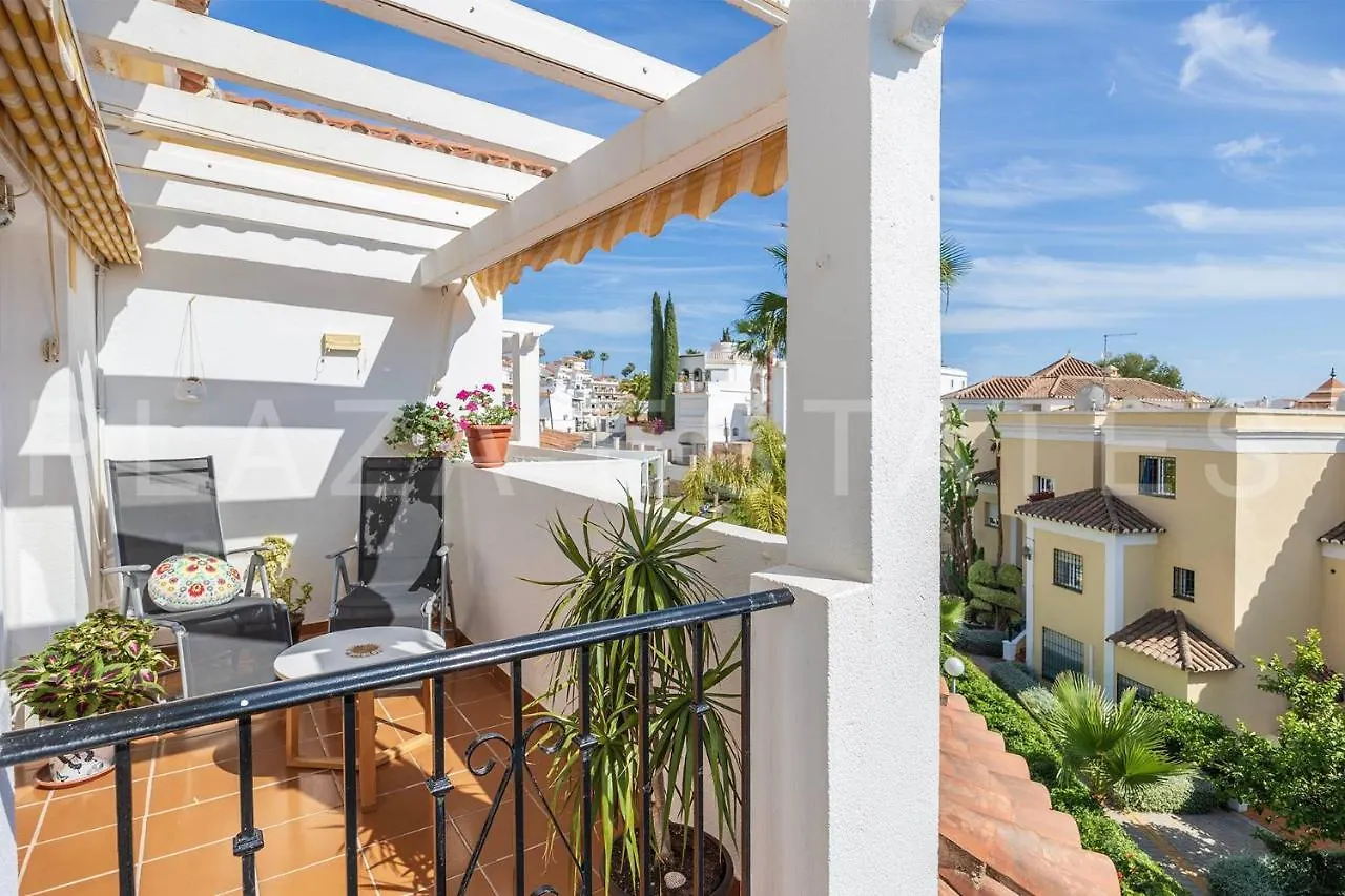 Bonito Piso A 300M De La Playa Nerja Apartment