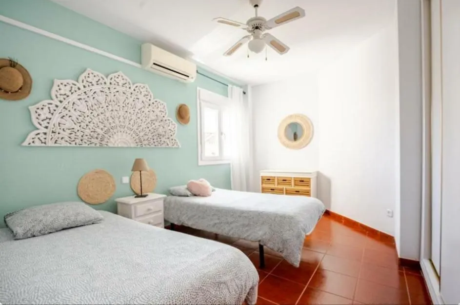 Bonito Piso A 300M De La Playa Nerja Apartment